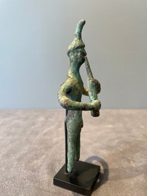 A group of seven bronze and pottery objects, Syria, Persia, and Luristan, 3rd C. and earlier — 照片 31