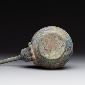 A group of seven bronze and pottery objects, Syria, Persia, and Luristan, 3rd C. and earlier — 照片 7