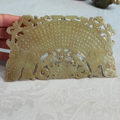 A group of seven Chinese silver, glass and jade wares, including a pair of folding spectacles — foto 11