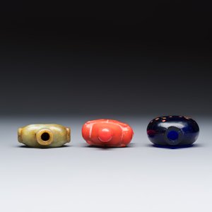 A group of seven Chinese silver, glass and jade wares, including a pair of folding spectacles — foto 10