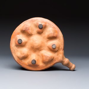 A group of seven glazed earthenware cooking vessels — foto 3