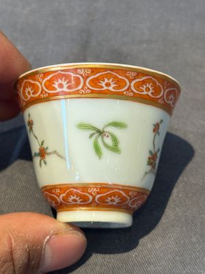A group of six Chinese blue and white and famille rose cups, Chenghua, Tongzhi and Guangxu mark, Kangxi and later — 照片 33
