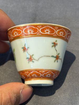 A group of six Chinese blue and white and famille rose cups, Chenghua, Tongzhi and Guangxu mark, Kangxi and later — 照片 34