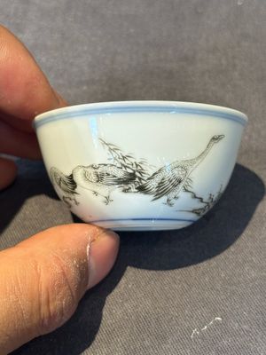 A group of six Chinese blue and white and famille rose cups, Chenghua, Tongzhi and Guangxu mark, Kangxi and later — 照片 40