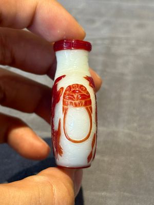 A group of six Chinese overlay glass snuff bottles, 19th C. — foto 9