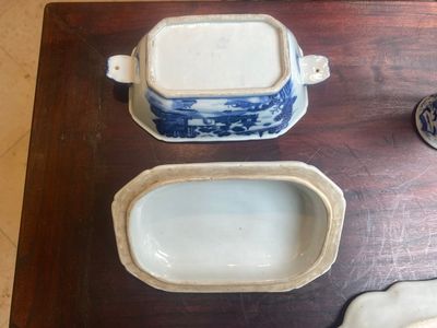 A group of six pieces of Chinese blue and white porcelain, 18/19th century — 照片 13