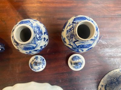 A group of six pieces of Chinese blue and white porcelain, 18/19th century — 照片 9