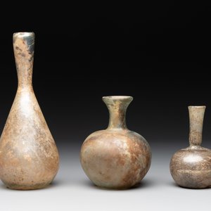 A group of six Roman glass flasks, 1st/4th C. — foto 4