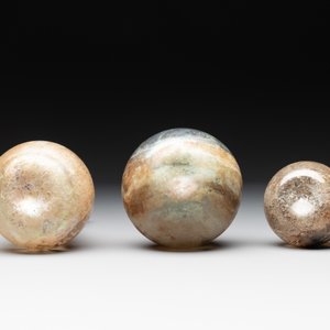 A group of six Roman glass flasks, 1st/4th C. — foto 7