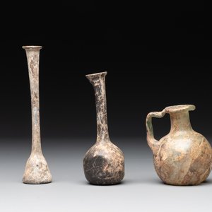 A group of six Roman glass flasks, 1st/4th C. — foto 10