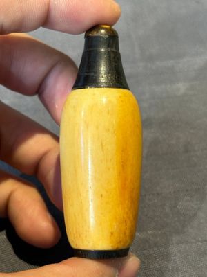 A group of six various Chinese snuff bottles, 19/20th C. — photo 12