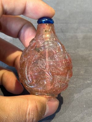 A group of six various Chinese snuff bottles, 19/20th C. — photo 29