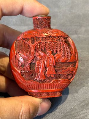 A group of six various Chinese snuff bottles, 19/20th C. — photo 35
