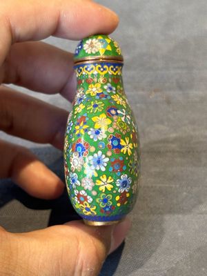 A group of six various Chinese snuff bottles, 19/20th C. — photo 42