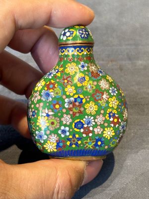 A group of six various Chinese snuff bottles, 19/20th C. — photo 43