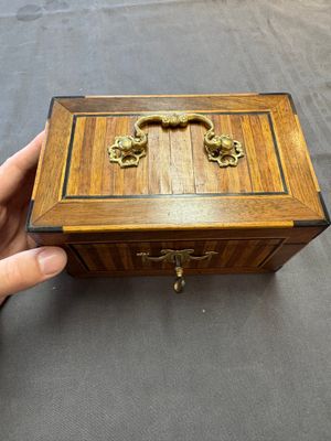 A group of six wooden tea caddies with inlaid decoration, The Netherlands, 18th C. — photo 54