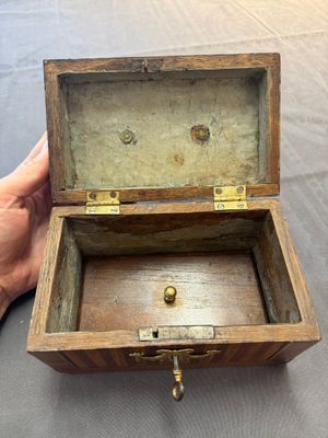 A group of six wooden tea caddies with inlaid decoration, The Netherlands, 18th C. — photo 60