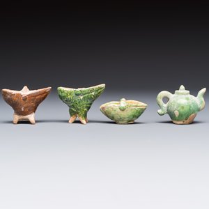 A group of ten Chinese glazed pottery mingqi, Ming — photo 10