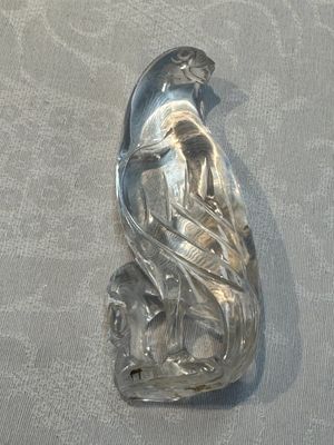 A group of ten Chinese hardstone and cherry amber carvings, 20th C. — photo 18