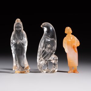 A group of ten Chinese hardstone and cherry amber carvings, 20th C. — photo 8