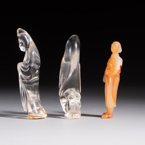 A group of ten Chinese hardstone and cherry amber carvings, 20th C. — photo 9