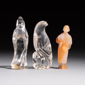 A group of ten Chinese hardstone and cherry amber carvings, 20th C. — photo 10