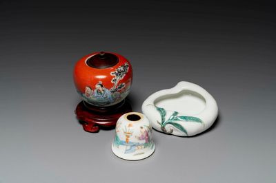 A group of three Chinese famille rose scholar’s desk objects, Qianlong mark, 19/20th C.