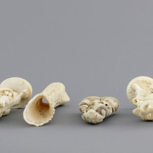 A group of various Asian ivory carvings incl. a falconer, 19th C. — photo 7