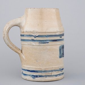 A group of various pottery and stoneware items, The Netherlands, 14/18th C. — 照片 13