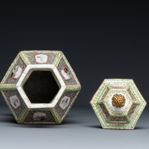 A hexagonal Chinese famille rose vase and cover with gilt bronze mounts, Qianlong — 照片 7