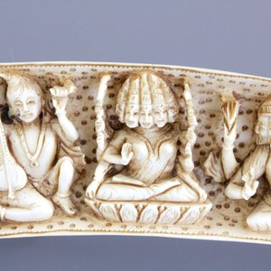 A highly unusual Indian carved open-folding ivory tusk, 19th C. — 照片 8