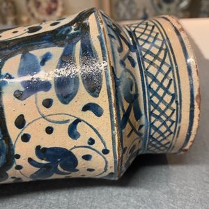 A Hispano-Moresque blue and white albarello with a deer, Paterna or Manises, Spain, mid 15th C. — 照片 11