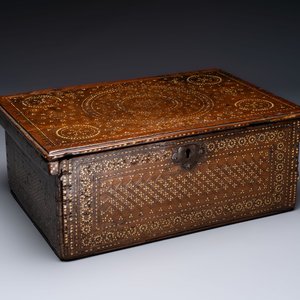A Hispano-Moresque bone-inlaid wooden chest, Spain, 16/17th C. — photo 1