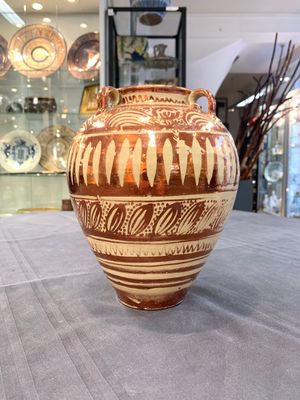 A Hispano-Moresque lustre-glazed vase, Spain, 17th C. — photo 3