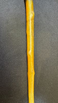 A honey-brown rhinoceros horn swagger stick with a gilt-copper knob — 照片 2