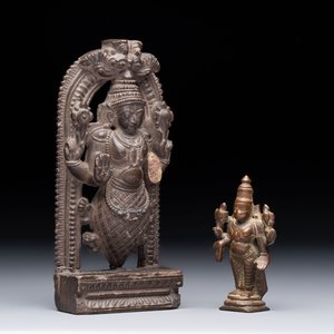 A Indian soapstone figure of Vishnu and a small bronze figure of Vishnu, 18/19th C. — 照片 5
