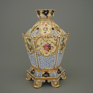 A Jacob Petit porcelain pot-pourri vase, Paris, ca. 1835 — photo 6