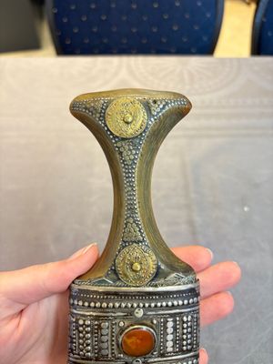 A jambiya-style dagger or 'Asib' with horn hilt and silver-plated mounts, Yemen, 19th C. — 照片 5