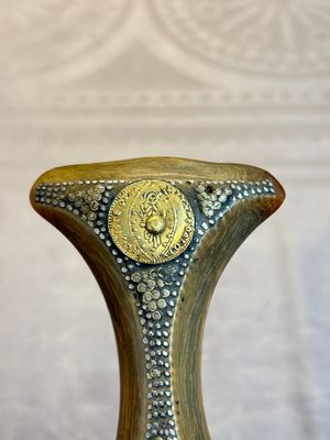 A jambiya-style dagger or 'Asib' with horn hilt and silver-plated mounts, Yemen, 19th C. — 照片 6