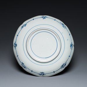 A Japanese Arita blue and white 'flower basket' dish, Edo, 18th C. — photo 2