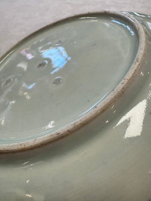 A Japanese Arita blue and white jug and a pair of plates, Edo, 17th C. — 照片 31