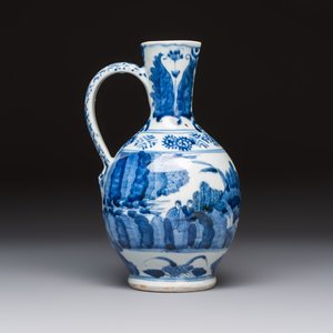 A Japanese Arita blue and white jug and a pair of plates, Edo, 17th C. — 照片 6