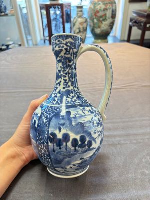 A Japanese Arita blue and white jug and a silver-mounted tankard, Edo, 17/18th C. — 照片 11