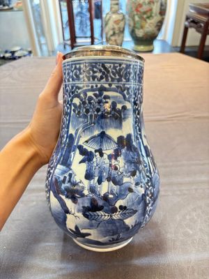 A Japanese Arita blue and white jug and a silver-mounted tankard, Edo, 17/18th C. — 照片 2