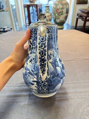 A Japanese Arita blue and white jug and a silver-mounted tankard, Edo, 17/18th C. — 照片 4