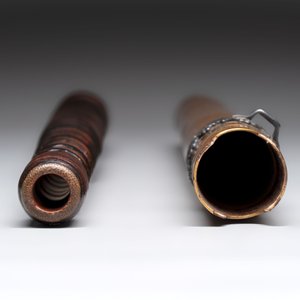 A Japanese bamboo flute with a gilt and lacquered silver-mounted wooden case, Yamada Jokasai 常嘉齋 mark, Edo, 18/19th C. — foto 5