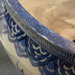 A Japanese blue and white Arita tripod censer, Edo, 17th C. — 照片 9
