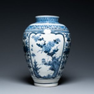 A Japanese blue and white Arita vase with a tiger, Edo, 17th C. — 照片 3