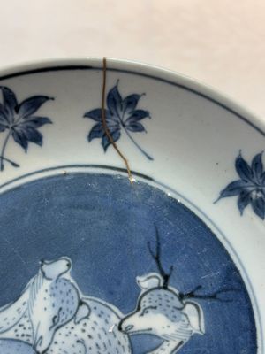 A Japanese blue and white 'deer and maple leaf' plate, Edo, 17th C. — photo 3