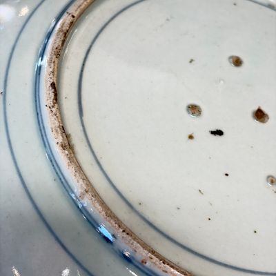 A Japanese blue and white dish and a Japanese Imari dish — foto 23